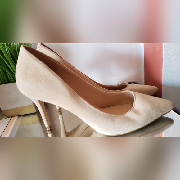 ALDO suedine pump Sz 8 - Picture 5 of 5